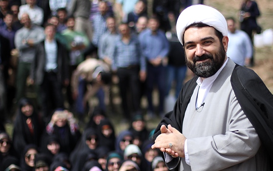 گزارش تصویری از روز درختکاری در تپه های تلو گزارش تصویری از روز درختکاری در تپه های تلو